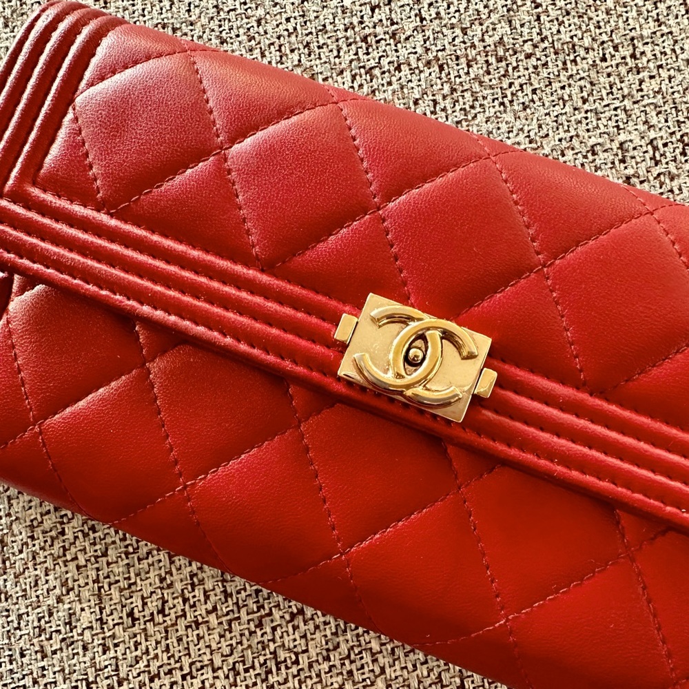 Happy Valentine’s 💝 💘 💝 Gorgeous Chanel Boy Flap Wallet - Authentic